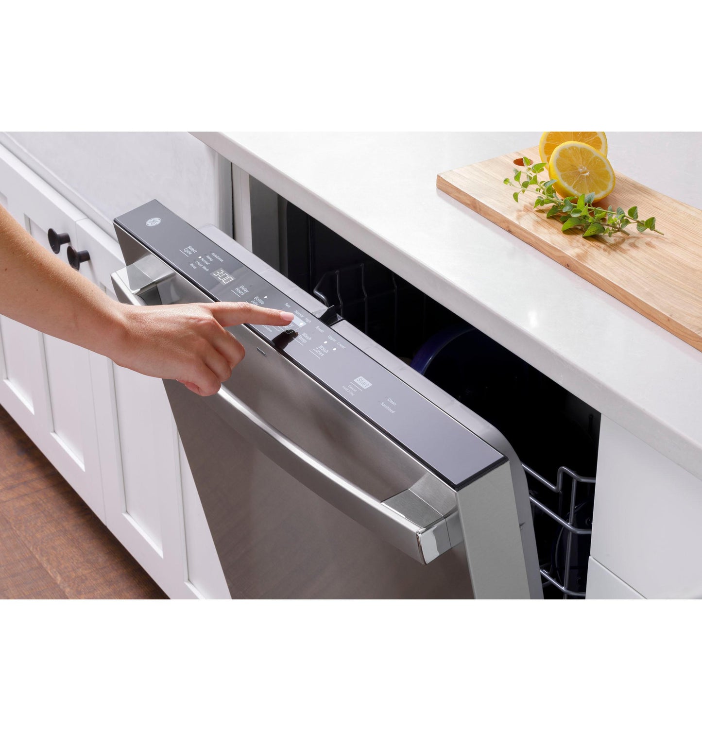 GE APPLIANCES GDP630PYRFS GE® ENERGY STAR® Top Control with Plastic Interior Dishwasher with Sanitize Cycle & Dry Boost in Stainless Steel - GDP630PYRFS