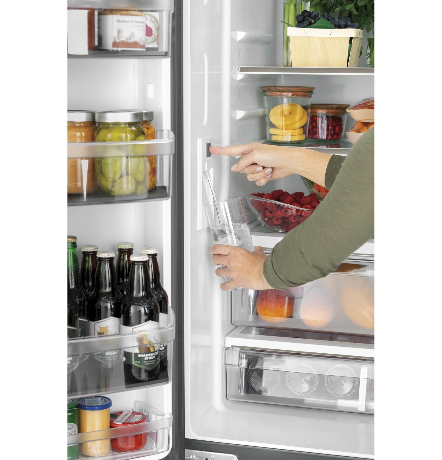 CAFE CWE19SP4NW2 CAFé ENERGY STAR 18.6 Cu. Ft. Counter-Depth French-Door Refrigerator White - CWE19SP4NW2