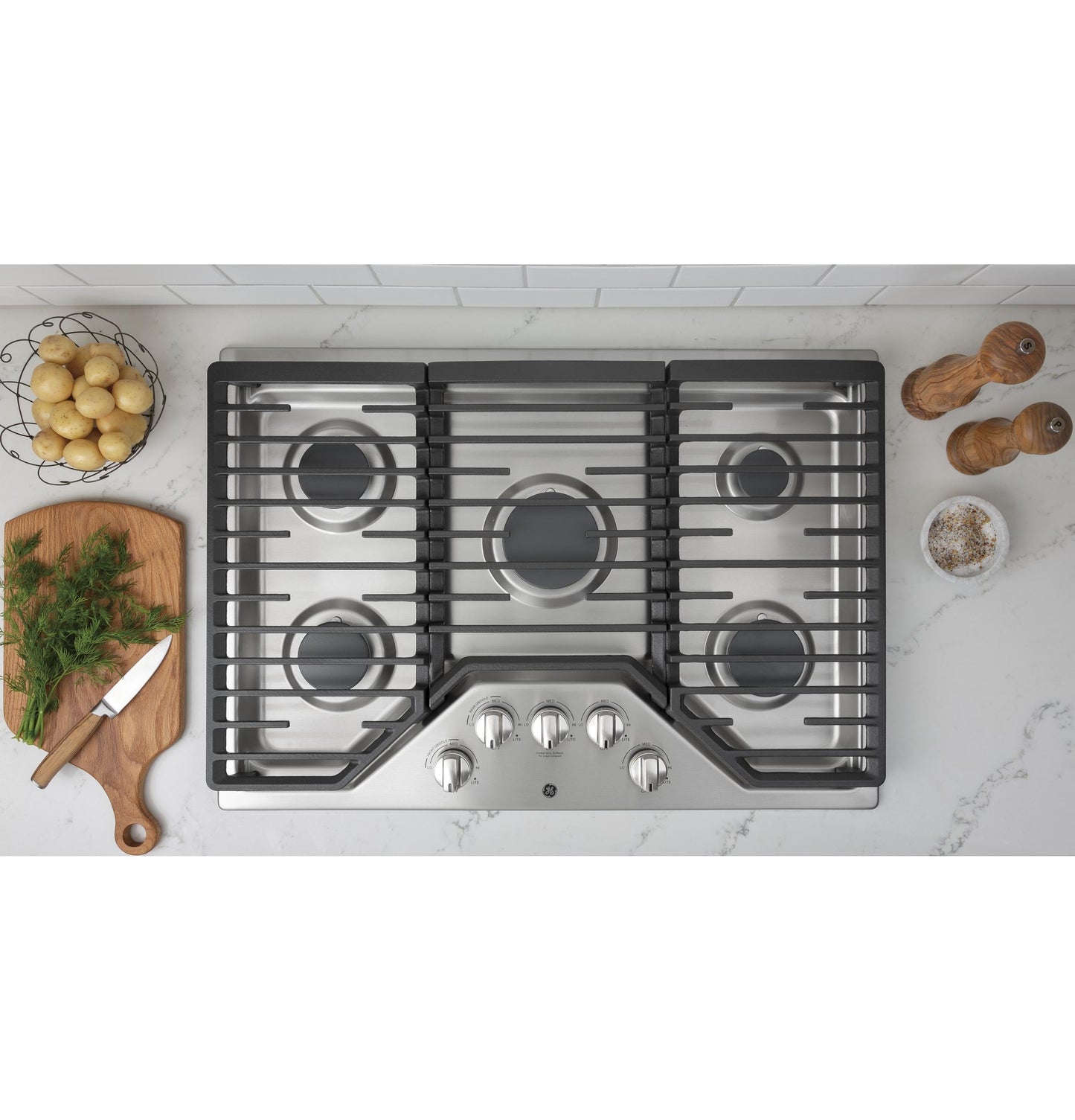 GE APPLIANCES GE 30" Built-In Gas Cooktop with 5 Burners and Dishwasher Safe Grates in Stainless Steel - JGP5030SLSS