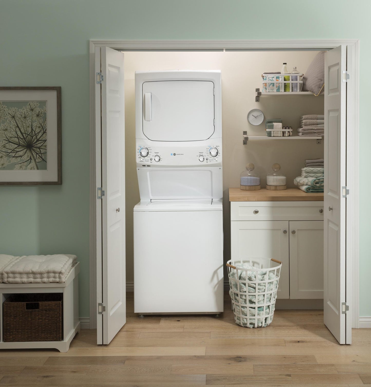 GE APPLIANCES GUD27GESNWW GE Unitized Spacemaker ENERGY STAR 3.9 cu. ft. Capacity Washer with in Stainless Steel Basket and 5.9 cu. ft. Capacity Gas Dryer White - GUD27GESNWW