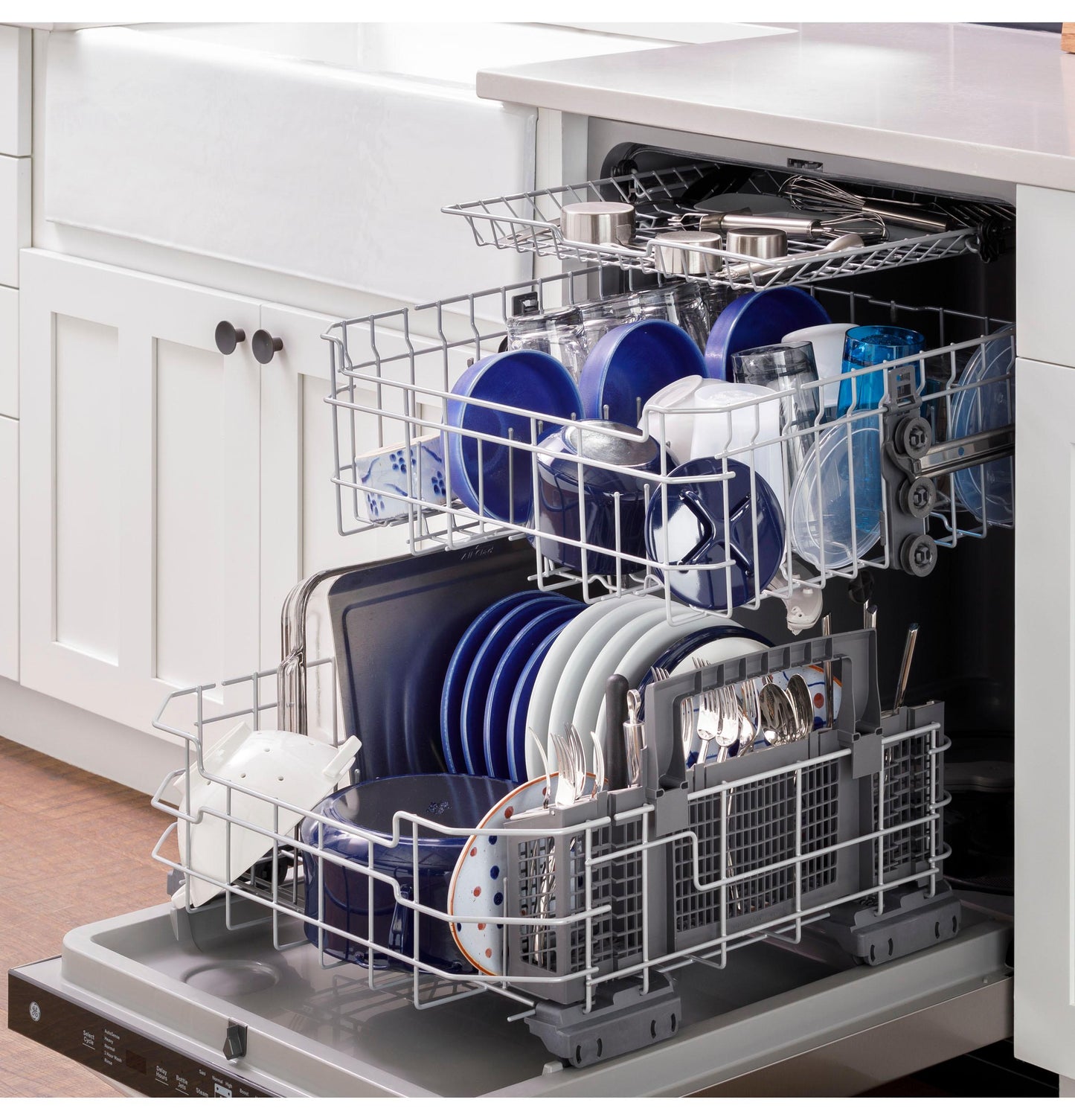 GE APPLIANCES GDT630PYRFS GE® ENERGY STAR® Top Control with Plastic Interior Dishwasher with Sanitize Cycle & Dry Boost in Stainless Steel - GDT630PYRFS