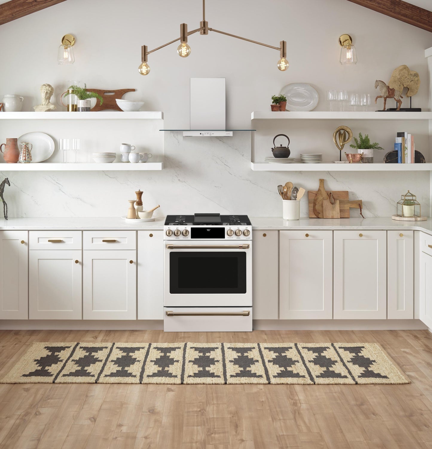 CAFE 30" Smart Slide-In, Front-Control, Gas Range with Convection Oven White - CGS700P4MW2