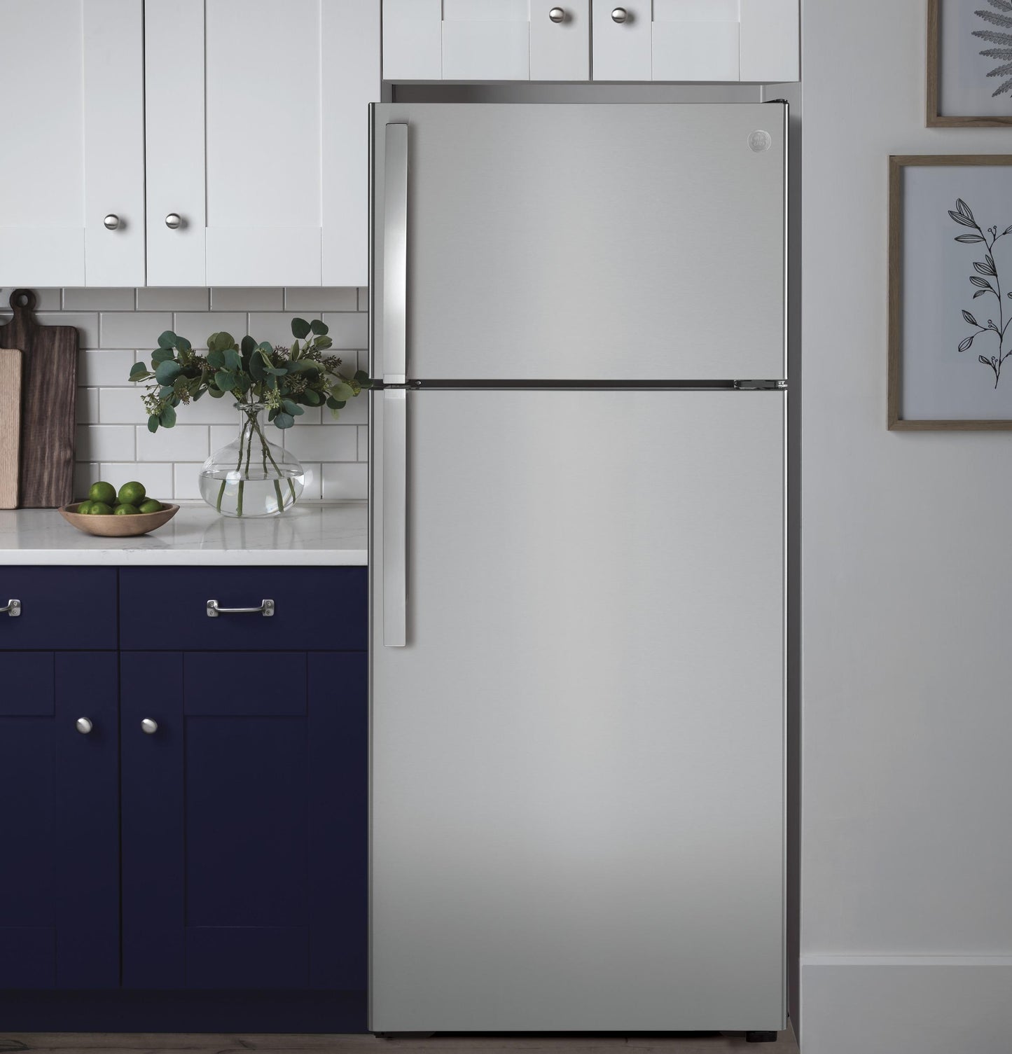 GE APPLIANCES 16.6 Cu. Ft. Top-Freezer Refrigerator in Stainless Steel - GTS17GSNRSS