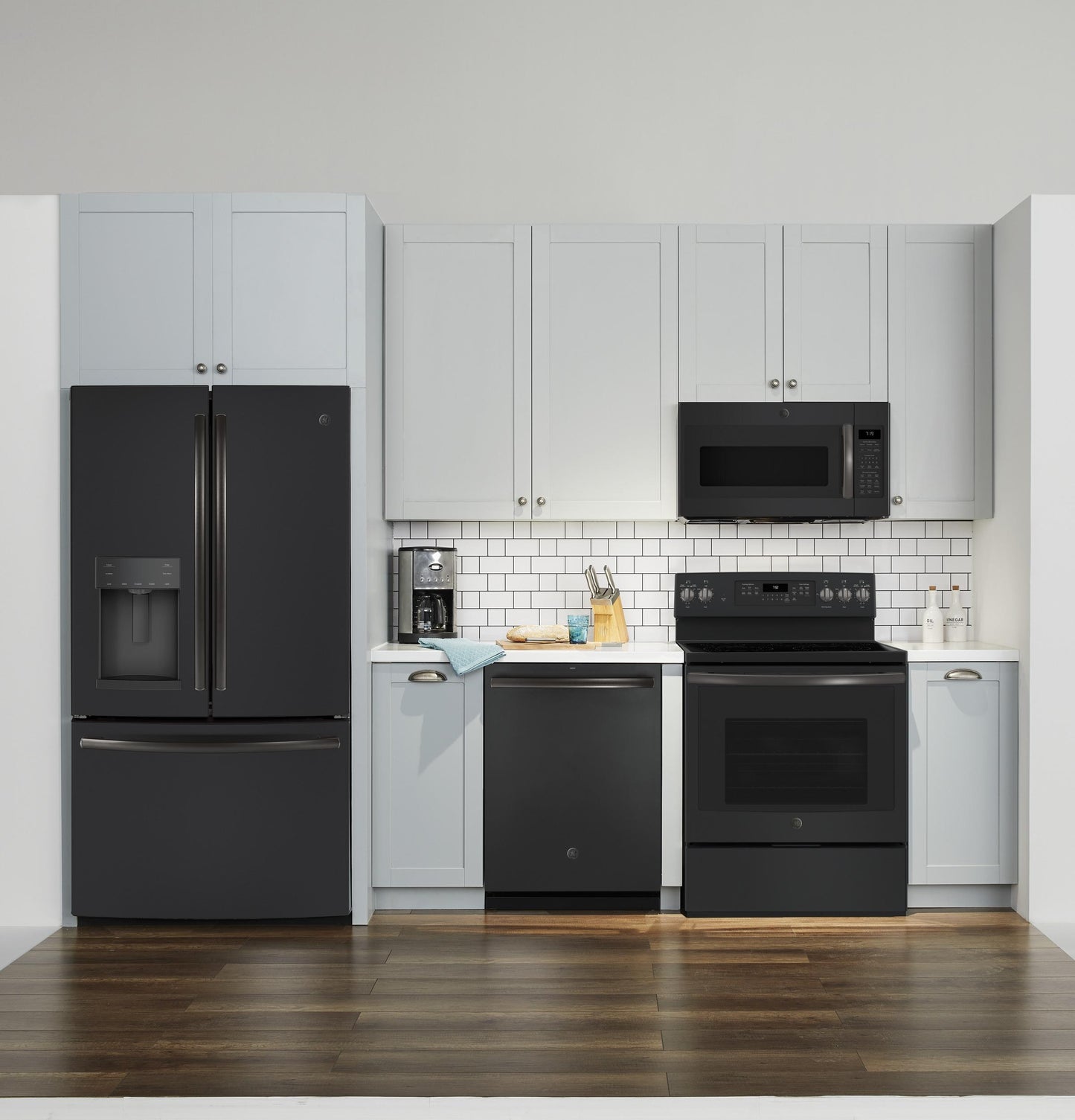 GE APPLIANCES 1.9 Cu. Ft. Over-the-Range Sensor Microwave Oven Black Slate - JVM7195FLDS
