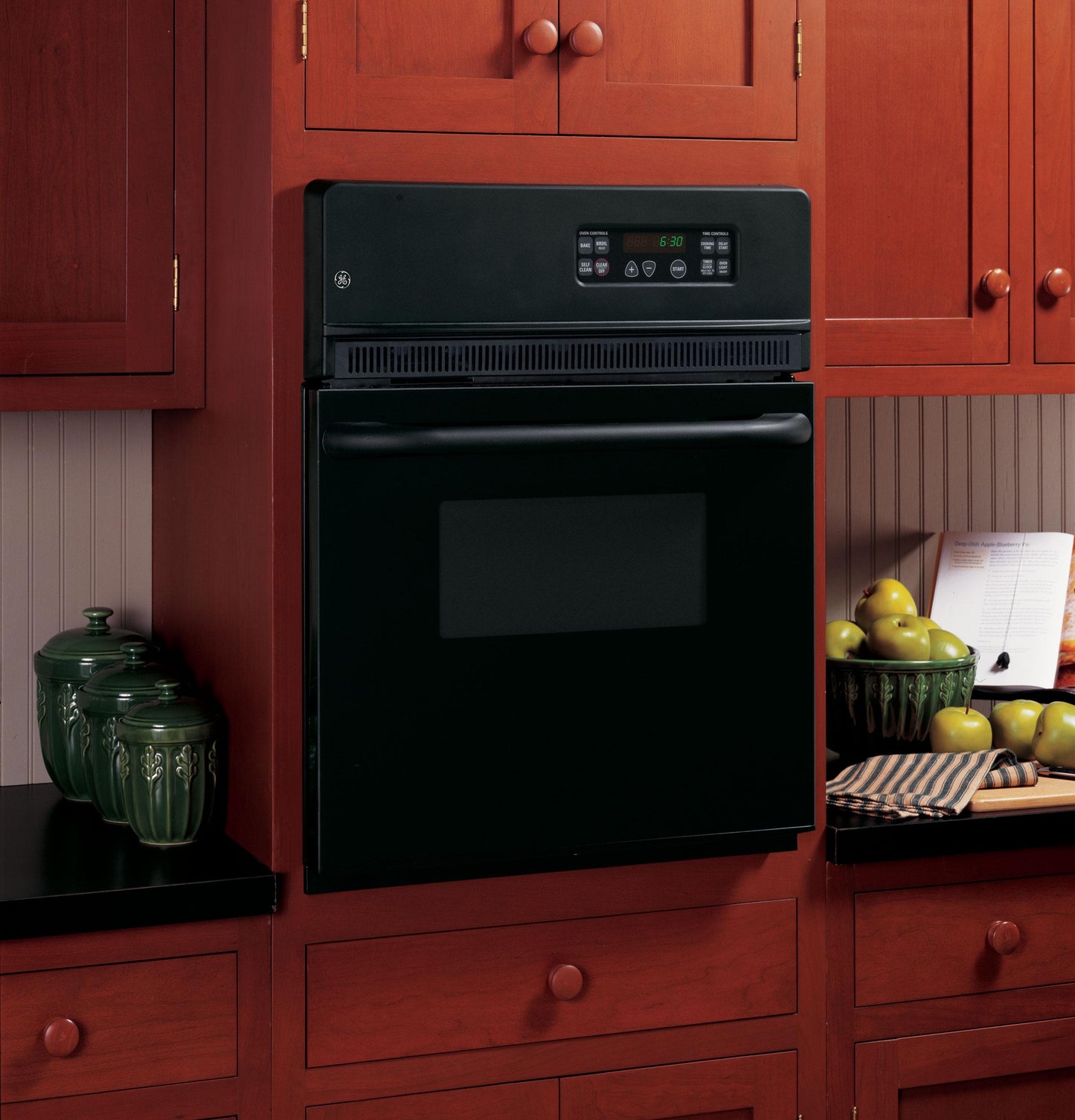 GE APPLIANCES JRP20BJBB GE® 24" Electric Single Self-Cleaning Wall Oven Black - JRP20BJBB