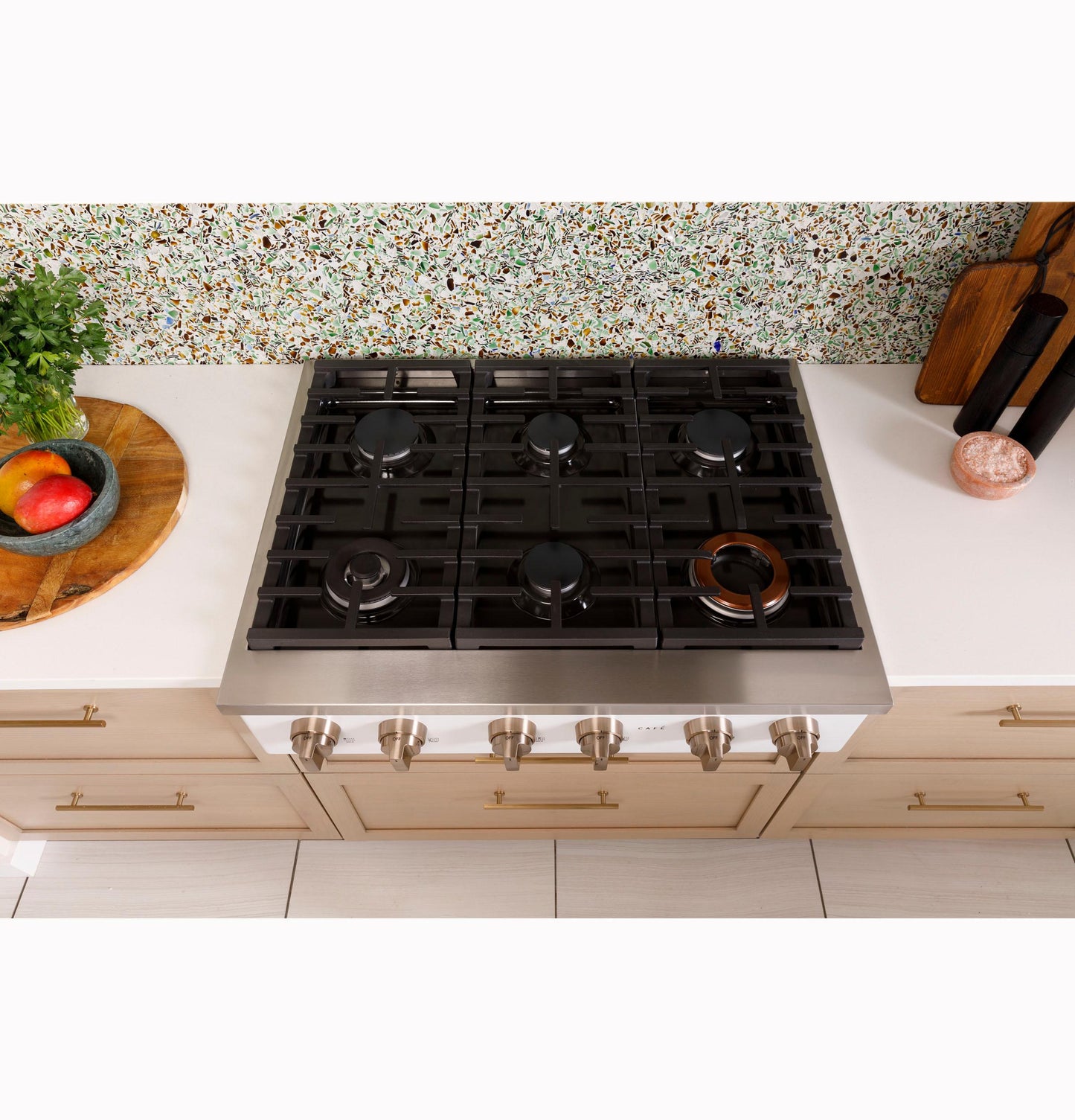 CAFE CGU366P3TD1 CAFé36" Commercial-Style Gas Rangetop with 6 Burners (Natural Gas) Black - CGU366P3TD1