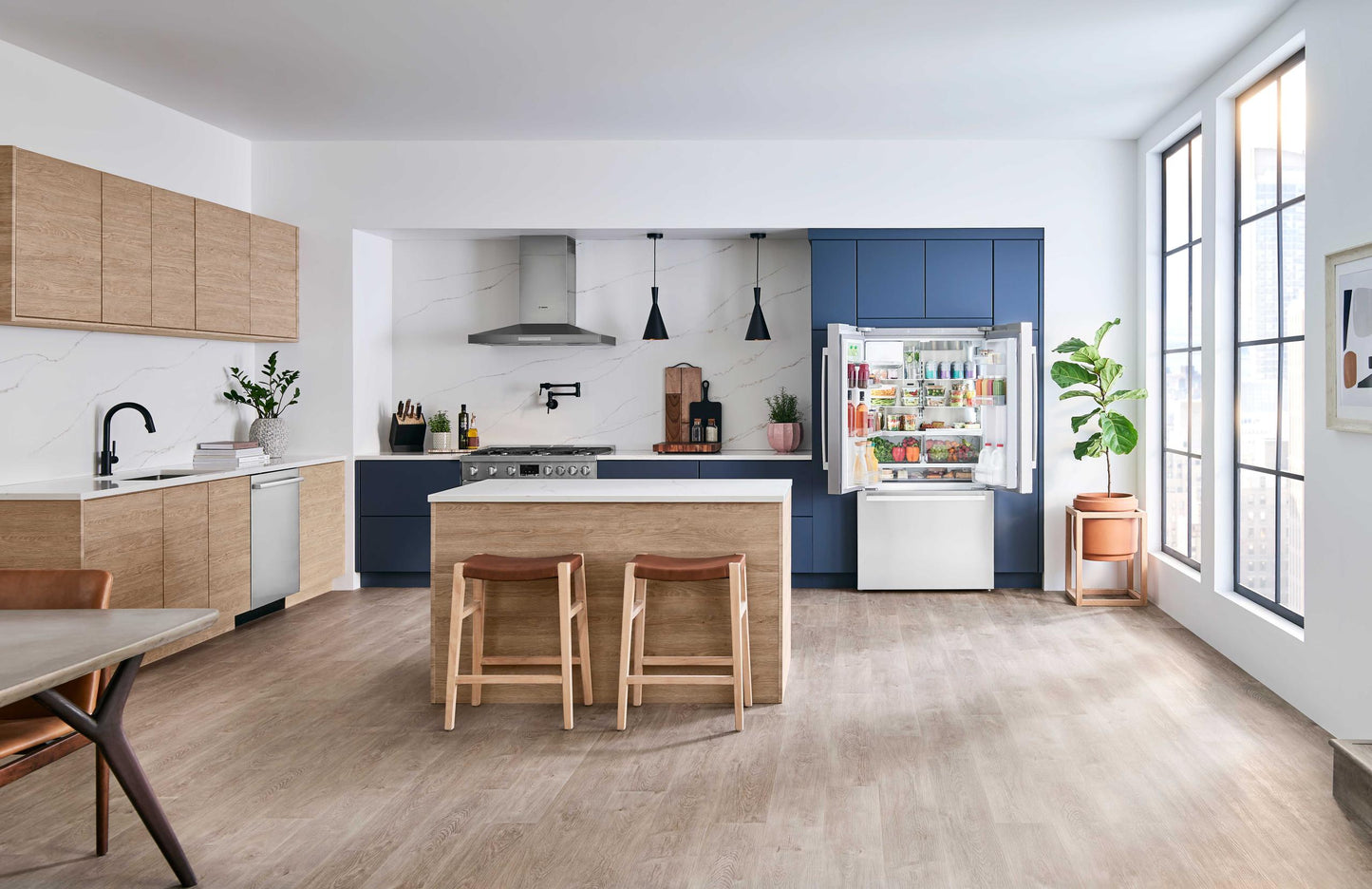 BOSCH B36CD52SNS 500 Series, French Door Bottom freezer, multi door, 36'', Brushed steel (with anti-fingerprint), Total No Frost in Stainless Steel - B36CD52SNS