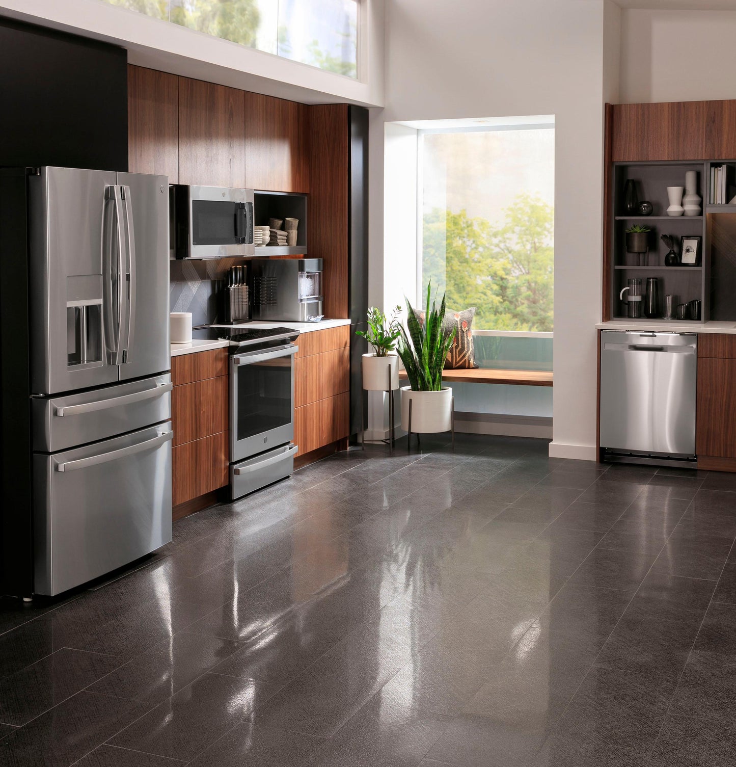 GE APPLIANCES PVD28BYNFS GE Profile™ ENERGY STAR® 27.9 Cu. Ft. Smart Fingerprint Resistant 4-Door French-Door Refrigerator with Door In Door in Stainless Steel - PVD28BYNFS
