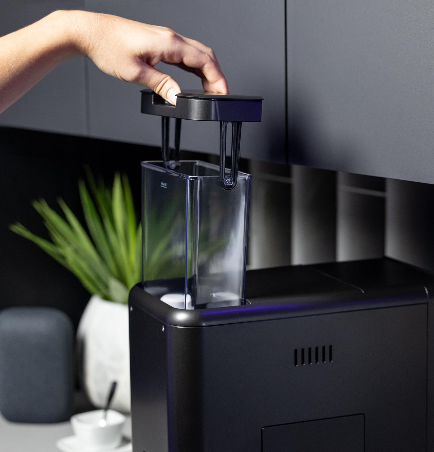 GE APPLIANCES P7CEBBS6RBB GE Profile™ Automatic Espresso Machine + Frother Black - P7CEBBS6RBB