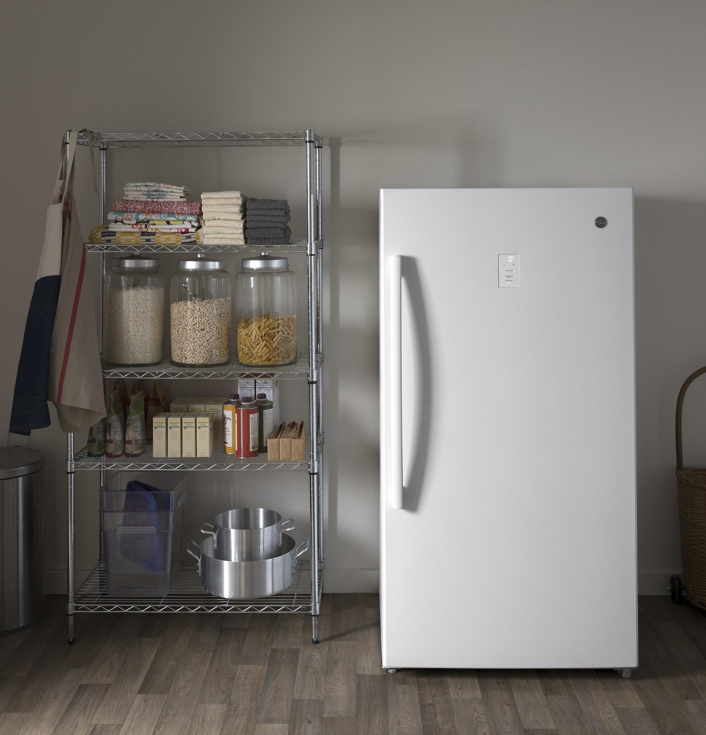 GE APPLIANCES 17.3 Cu. Ft. Frost-Free Garage Ready Upright Freezer White - FUF17SMRWW