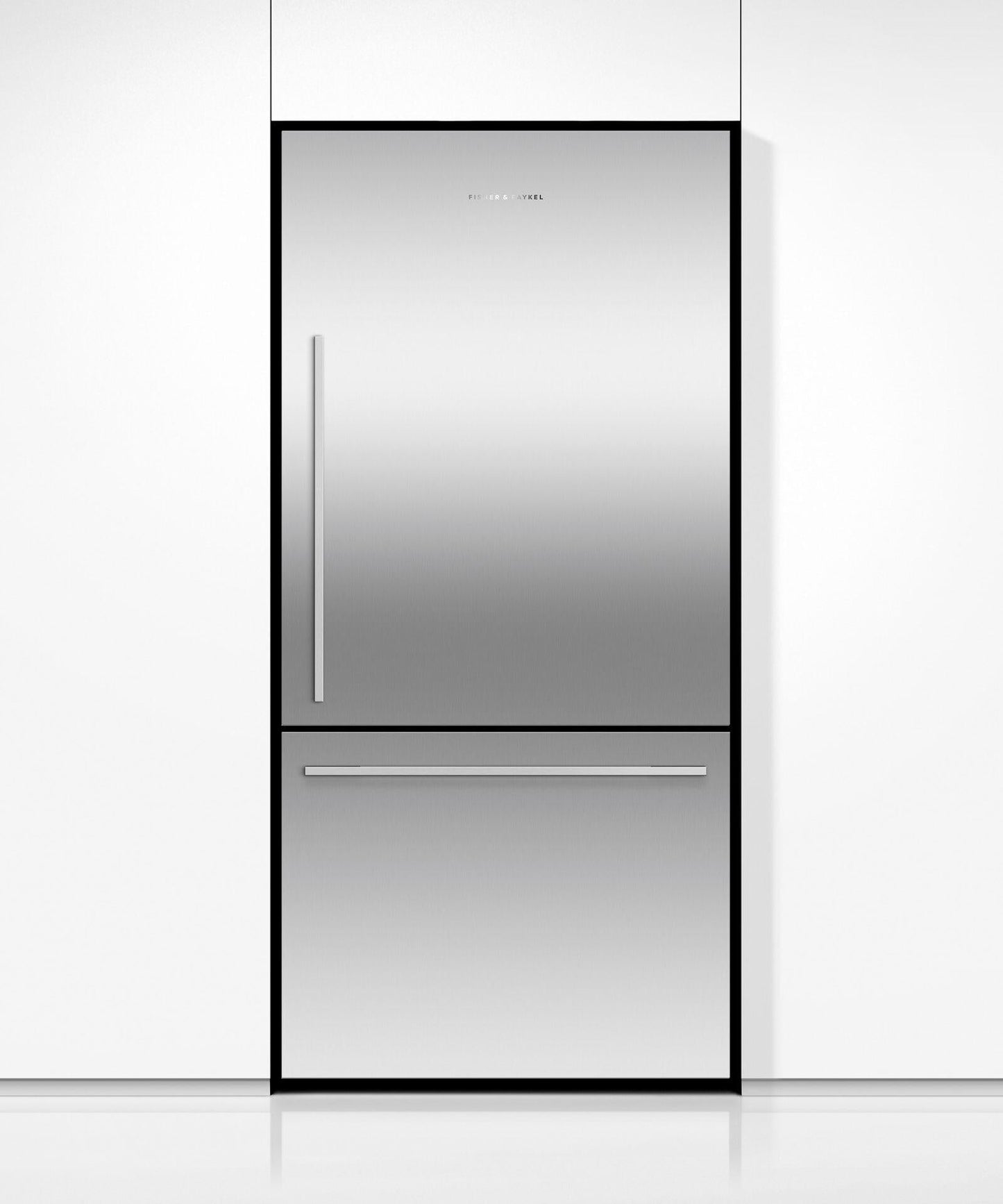 FISHER & PAYKEL RF170WDRJX5 17.1 cu ft Series 5 Refrigerator Freezer in Stainless Steel - RF170WDRJX5