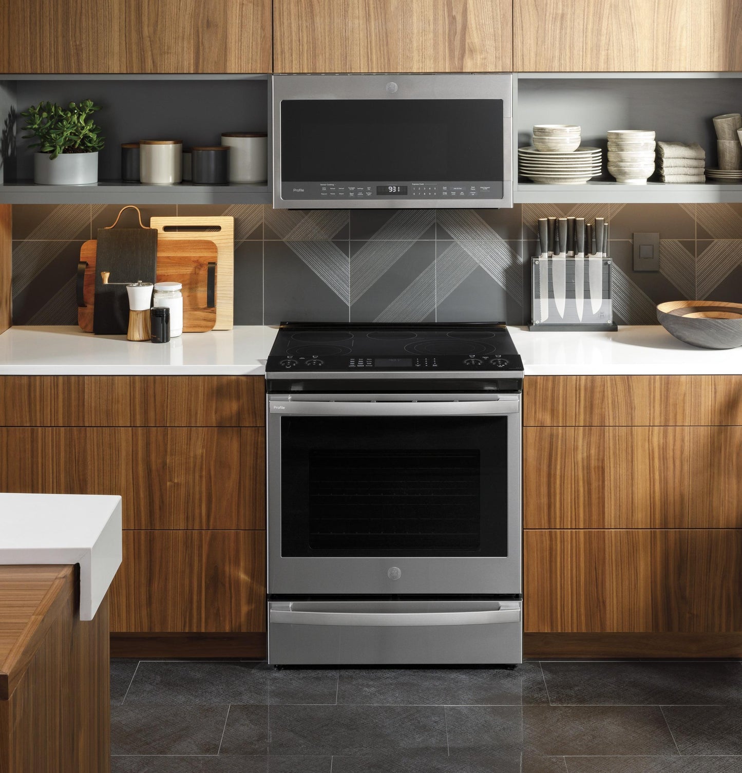 GE APPLIANCES PSS93YPFS GE Profile™ 30" Smart Slide-In Electric Convection Fingerprint Resistant Range with No Preheat Air Fry in Stainless Steel - PSS93YPFS