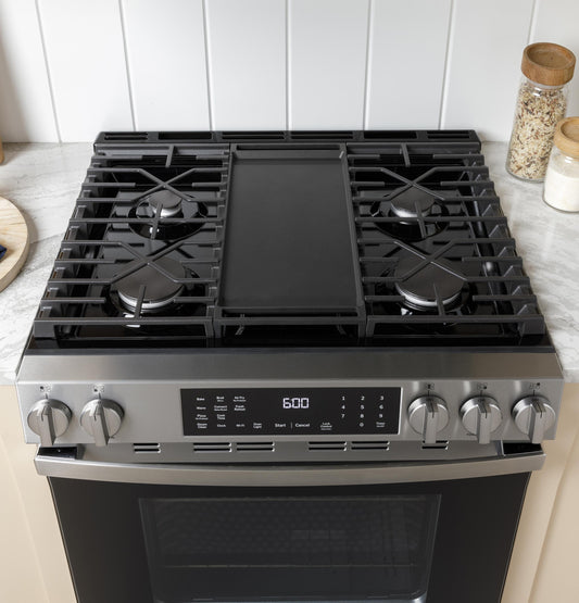 GE APPLIANCES GGS600AVWW GE® 30" Slide-In Front-Control Convection Gas Range with No Preheat Air Fry and EasyWash™ Oven Tray White - GGS600AVWW