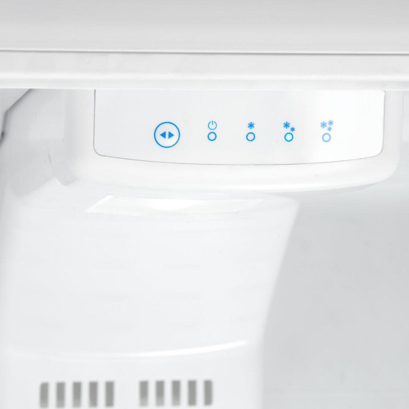 DANBY Danby 10.1 cu. ft. Top Mount Apartment Size Fridge in White - DFF101B1WDB