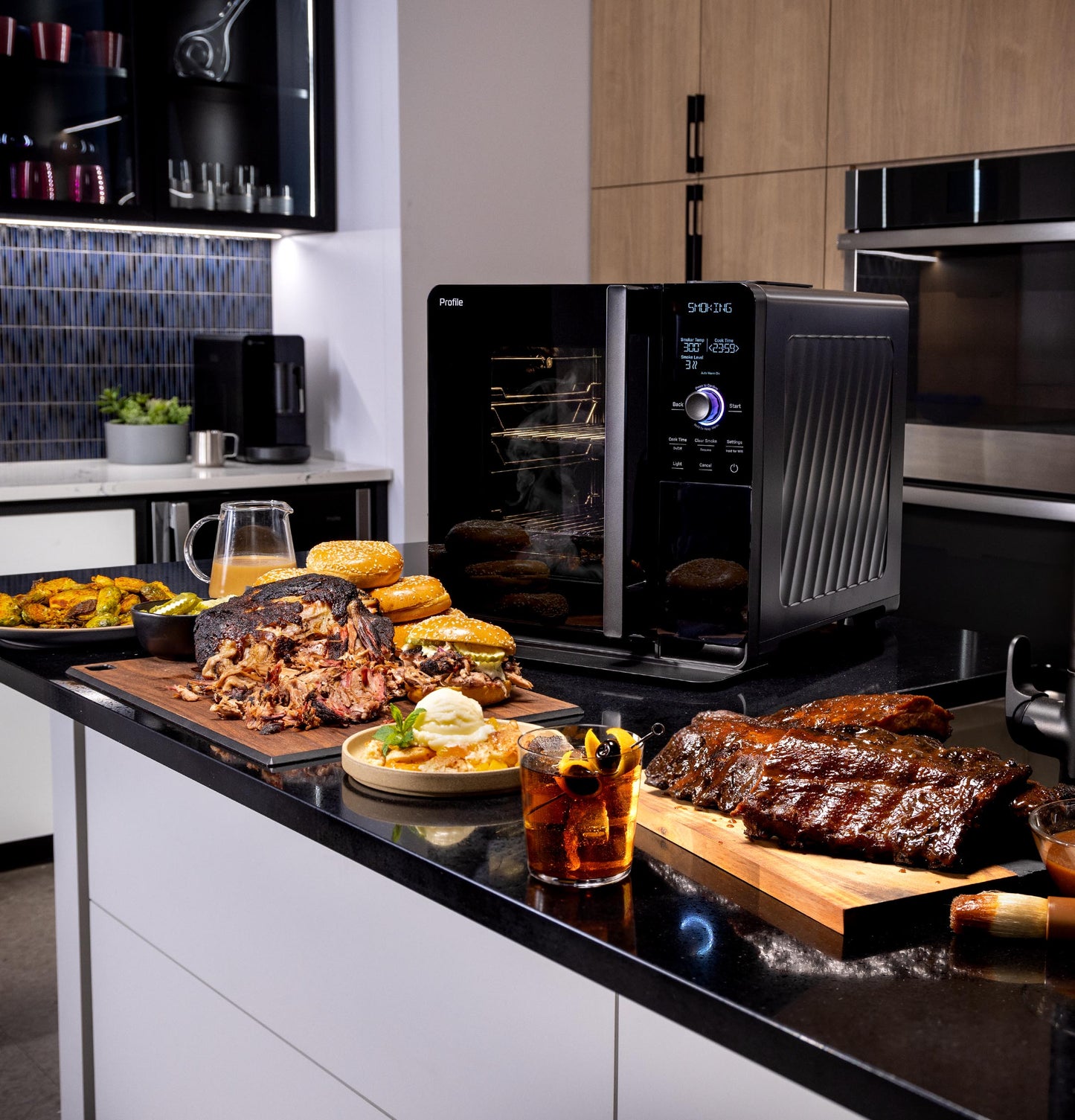 GE APPLIANCES P9SBAAS6VBB GE Profile™ Smart Indoor Pellet Smoker Black - P9SBAAS6VBB