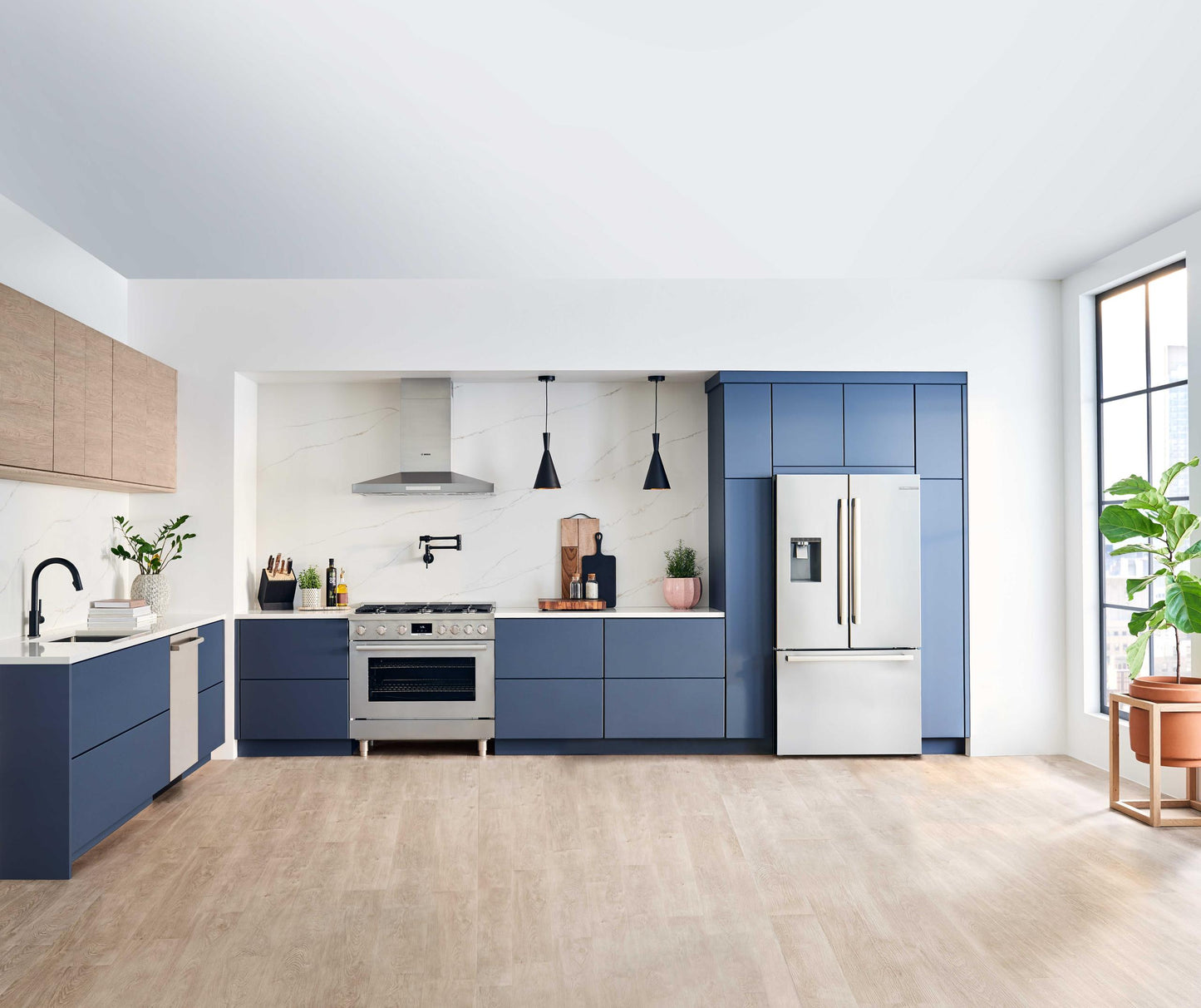 BOSCH B36CD52SNS 500 Series, French Door Bottom freezer, multi door, 36'', Brushed steel (with anti-fingerprint), Total No Frost in Stainless Steel - B36CD52SNS