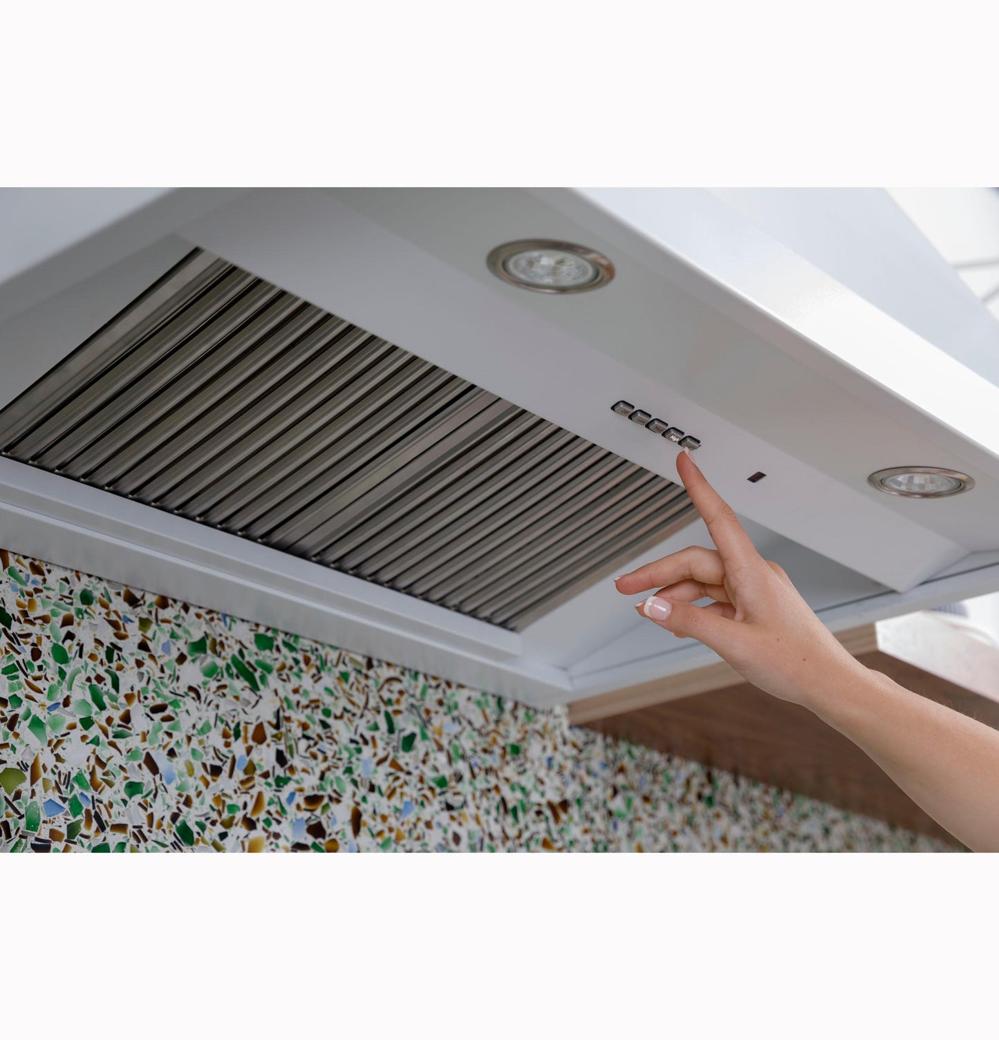 CAFE CBW36YIEWW6 CAFé36" Commercial Hood White -CBW36YIEWW6