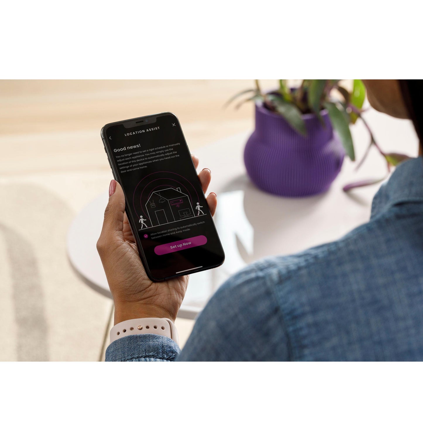 GE APPLIANCES AHTT08BC GE Profile ClearView™ 8,300 BTU Smart Ultra Quiet Window Air Conditioner for Medium Rooms up to 350 sq. ft. White - AHTT08BC