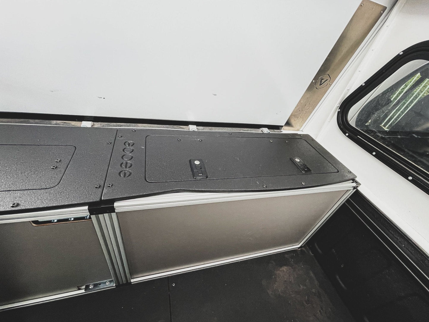 Goose Gear Camper System - Midsize Truck 6Ft. Bed - Driver Side Front Utility Module - 2787-GGR-SH