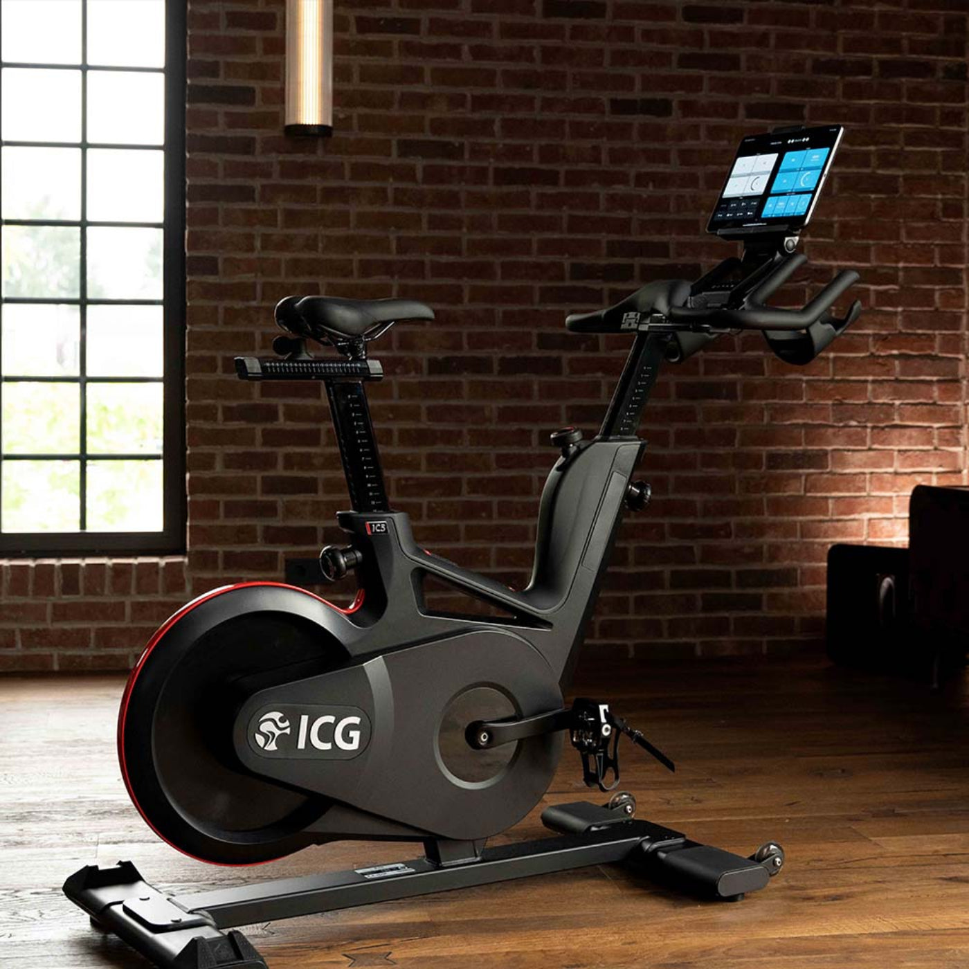 Life Fitness IC5 Indoor Cycle - IC-IC5B1