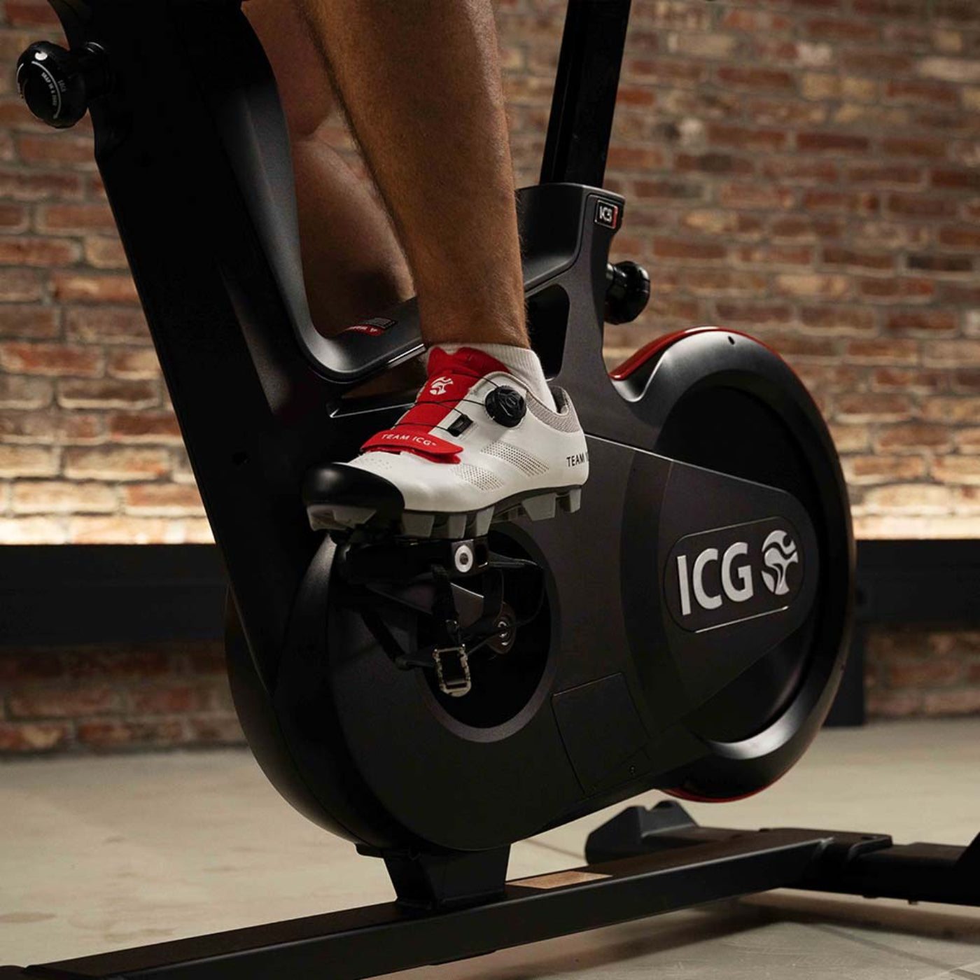 Life Fitness IC5 Indoor Cycle - IC-IC5B1