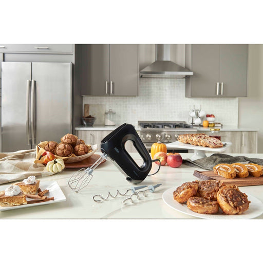 Braun Multimix 1 Hand Mixer w/Beaters, Dough Hooks and Accessory Bag in Black HM1010BK