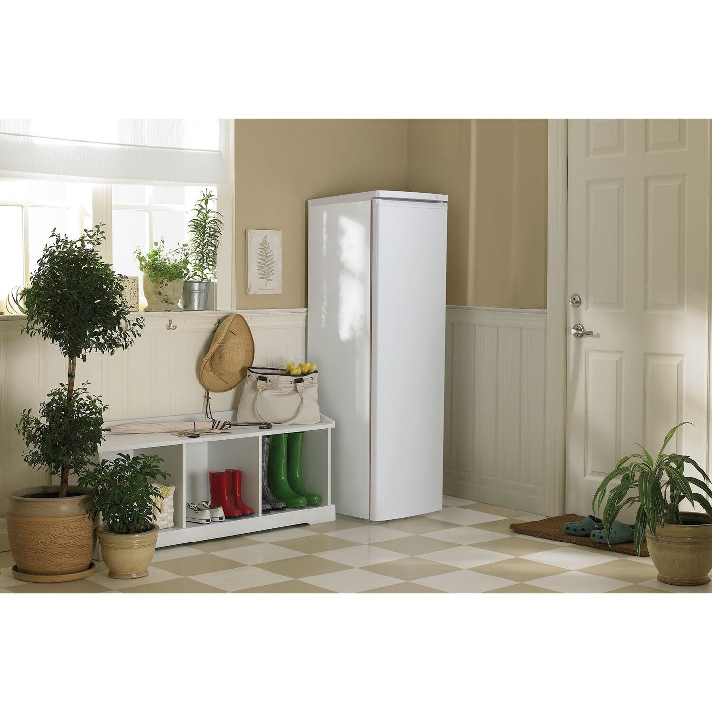 Danby - 7.1 CuFt Upright Freezer, Manual Defrost, Mechanical Thermostat | DUF071A3WDB