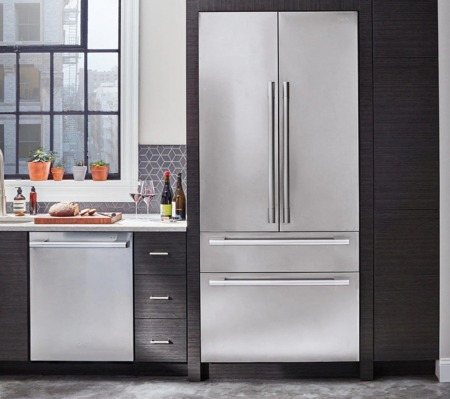 SIGNATURE KITCHEN SUITE SKSFD3604P 36-inch Built-in French Door Refrigerator - SKSFD3604P