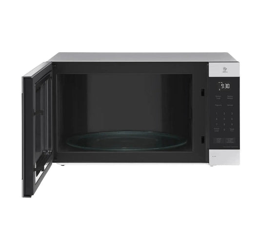 SIGNATURE KITCHEN SUITE SKSMC2401S Countertop Microwave Oven - SKSMC2401S