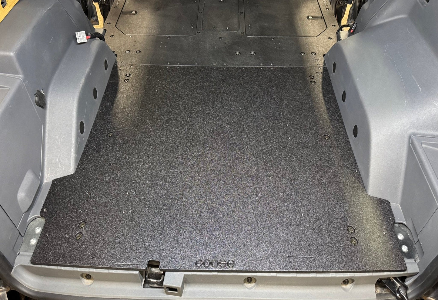 GOOSE GEAR Ineos - Grenadier - 2024-Present - 1st Gen - Venture Series - RCI Rear Plate System - 1897-GGR-SH