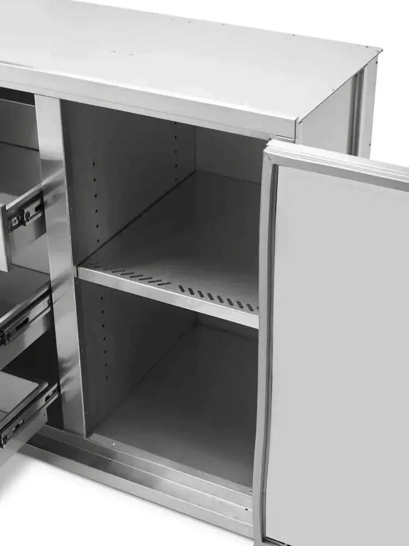 Quivira 42x31 Water Resistant Dry Pantry Storage - 12024111