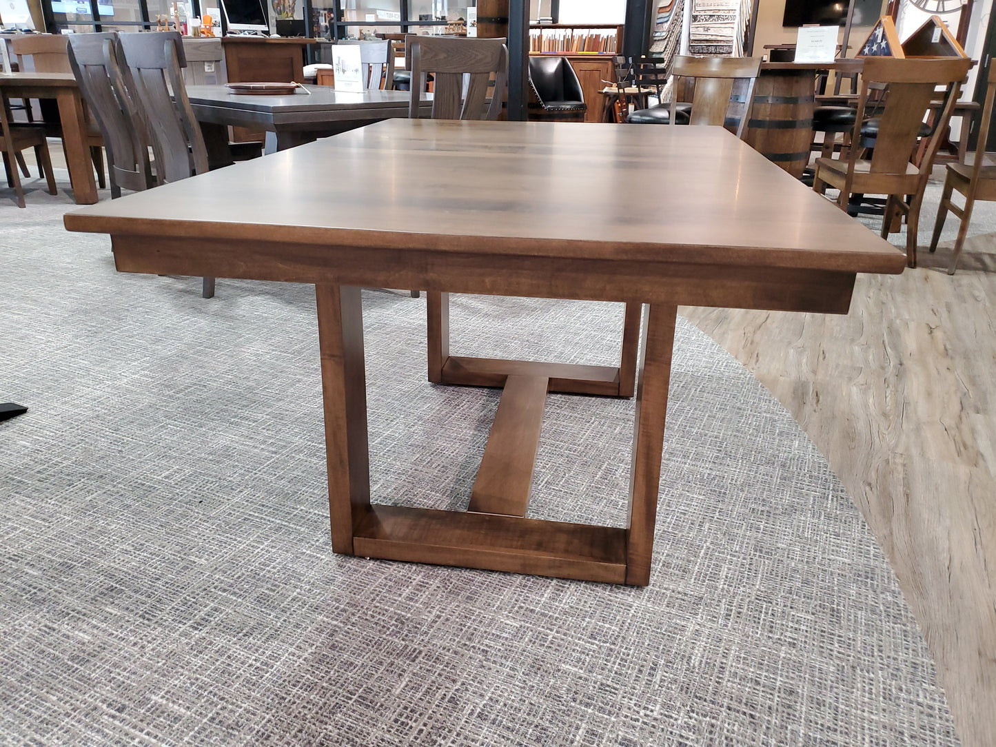 QW Amish Clark Table - 371Y-CLARK