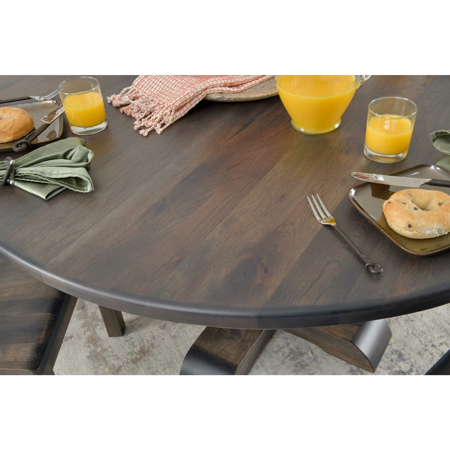 QW Amish Franklin Round Table - 115T-FRANKLIN-ROUND-1-1/4
