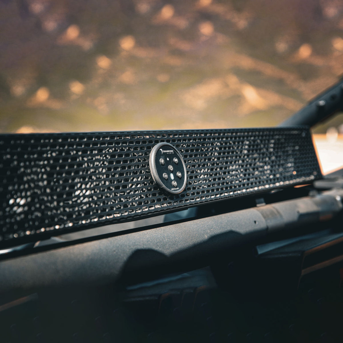 Diamond Audio 3" 10 Speaker Waterproof Soundbar - SB334