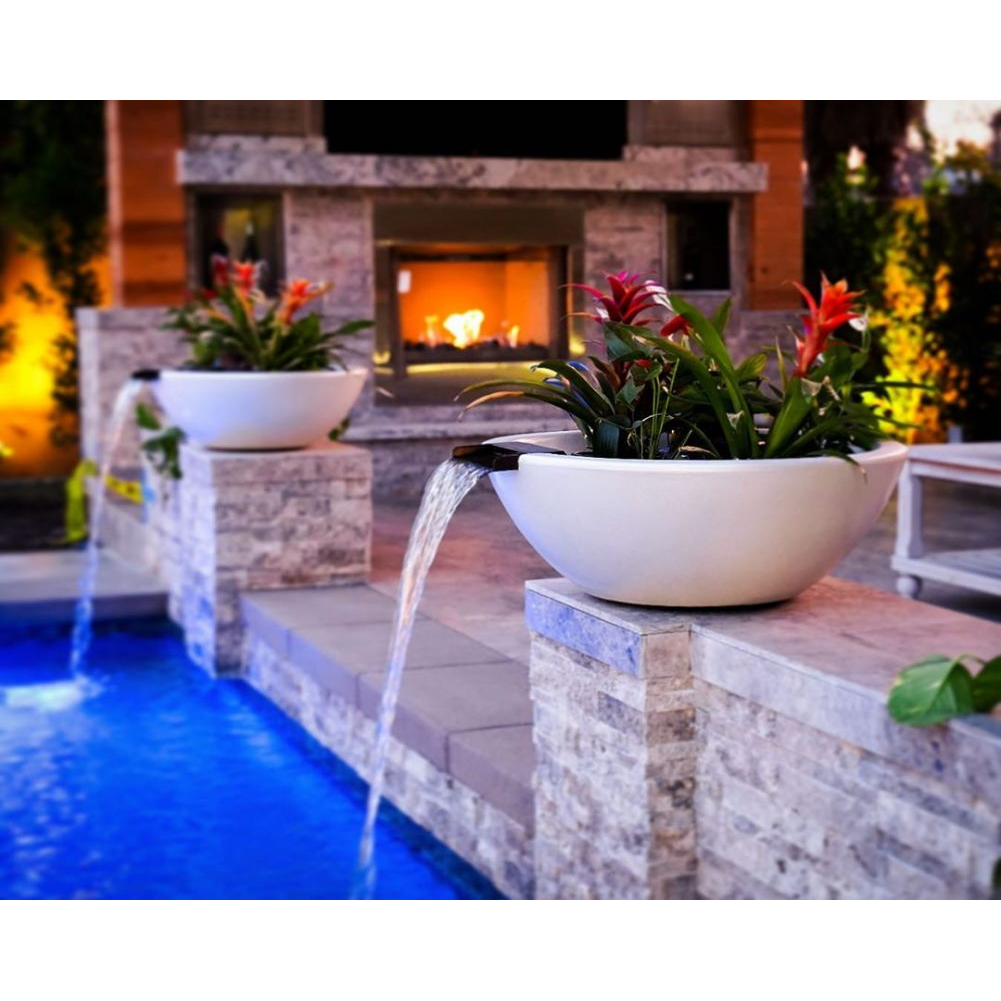 sedonaplanterbowlwithwaterbythepool