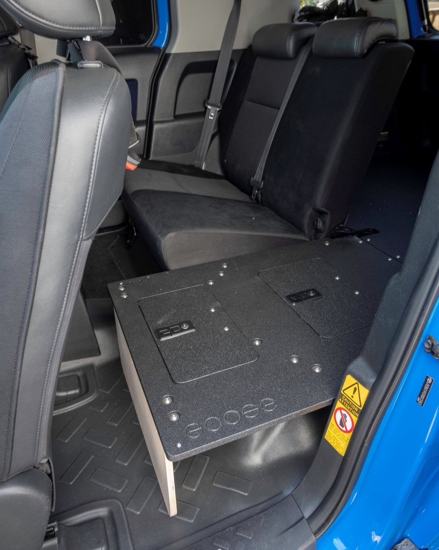 GOOSE GEAR Toyota FJ Cruiser 2006-2014 - Second Row Seat Delete Plate System - 1014-GGR-SH