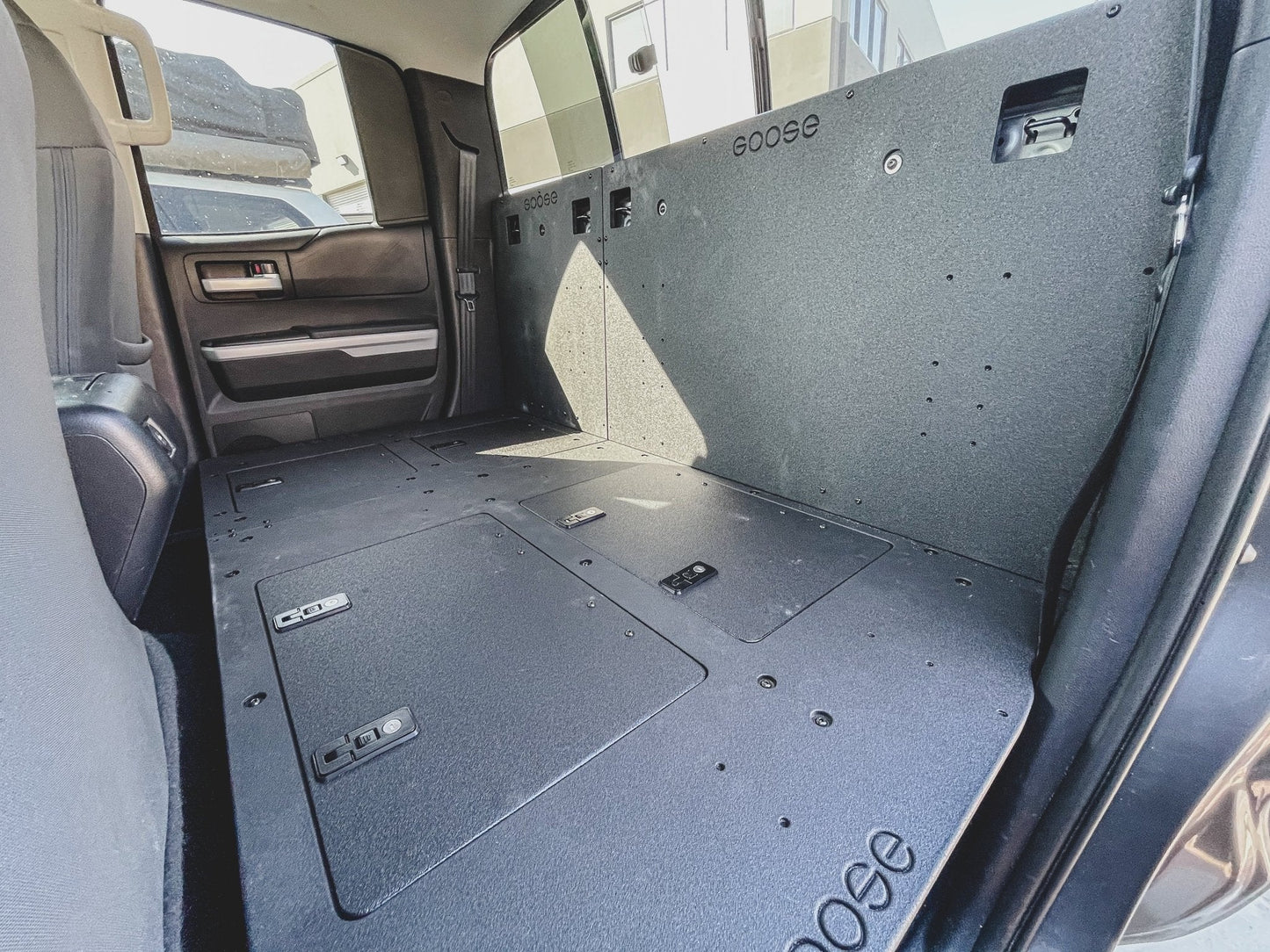 GOOSE GEAR Toyota Tundra 2014-2021 2.5 Gen. Double Cab - Second Row Seat Delete Plate System - 3225-GGR-SH