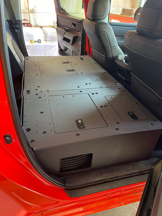 GOOSE GEARToyota Tundra 2022-Present 3rd Gen. CrewMax - Second Row Seat Delete Plate System - 1385-GGR-SH