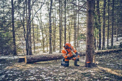 Husqvarna 562 XP Mark II Chainsaw - 59.8cc Gas Engine with 20in Guide Bar for Professionals - 970696720