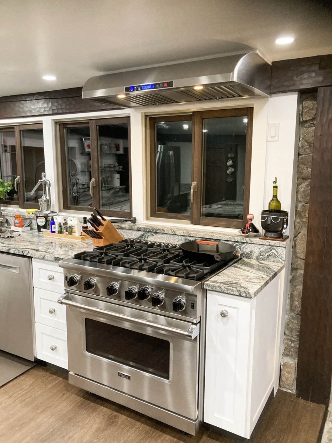 Proline Under-Cabinet Range Hood, Convertible to Ductless, 900 CFM, Stainless Steel Finish Proline - PLSW 117