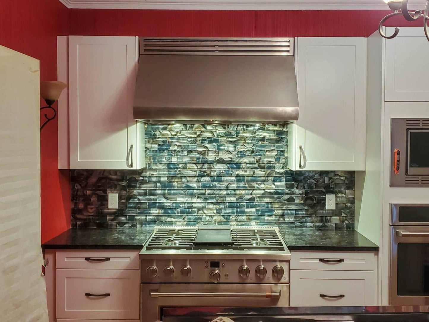 ProLine Wall-Mounted Range Hood, Convertible, 1000/2000 CFM - PLJW 109