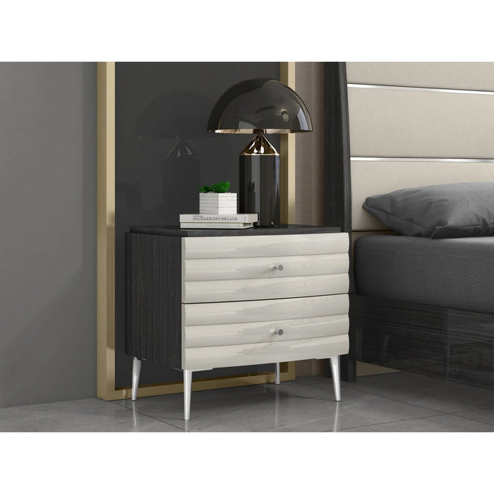 Whiteline Modern Living Pino Nightstand - NS1752