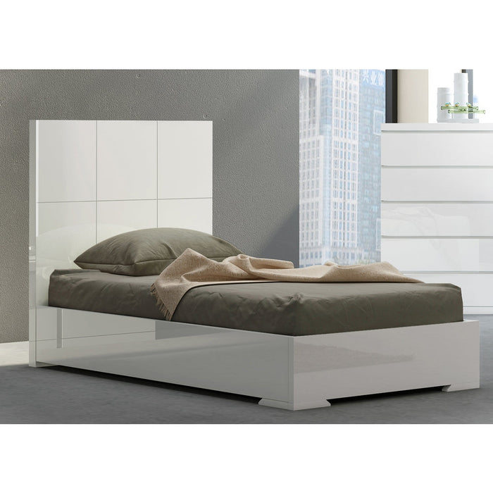 Whiteline Modern Living White Anna Twin Bed - BT1207