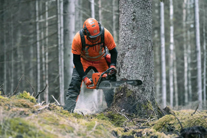 Husqvarna 572 XP Chainsaw - 70.6cc Gas Engine with 32in Guide Bar for Professionals - 966733114