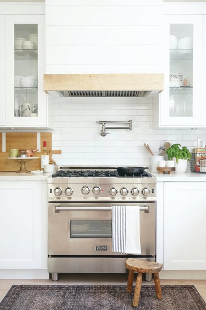 ZLINE 28-Inch Range Hood Insert in Stainless Steel - 18-Inch Depth (698-28)