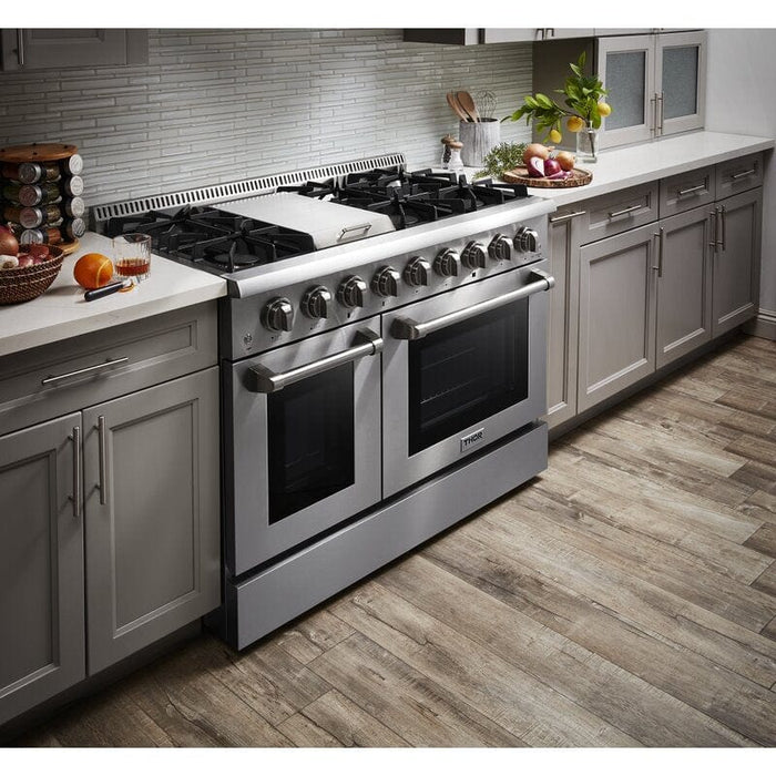 Thor Kitchen 48 in. Natural Gas Burner, Electric Oven 6.7 cu. ft. Range in Stainless Steel - HRD4803U