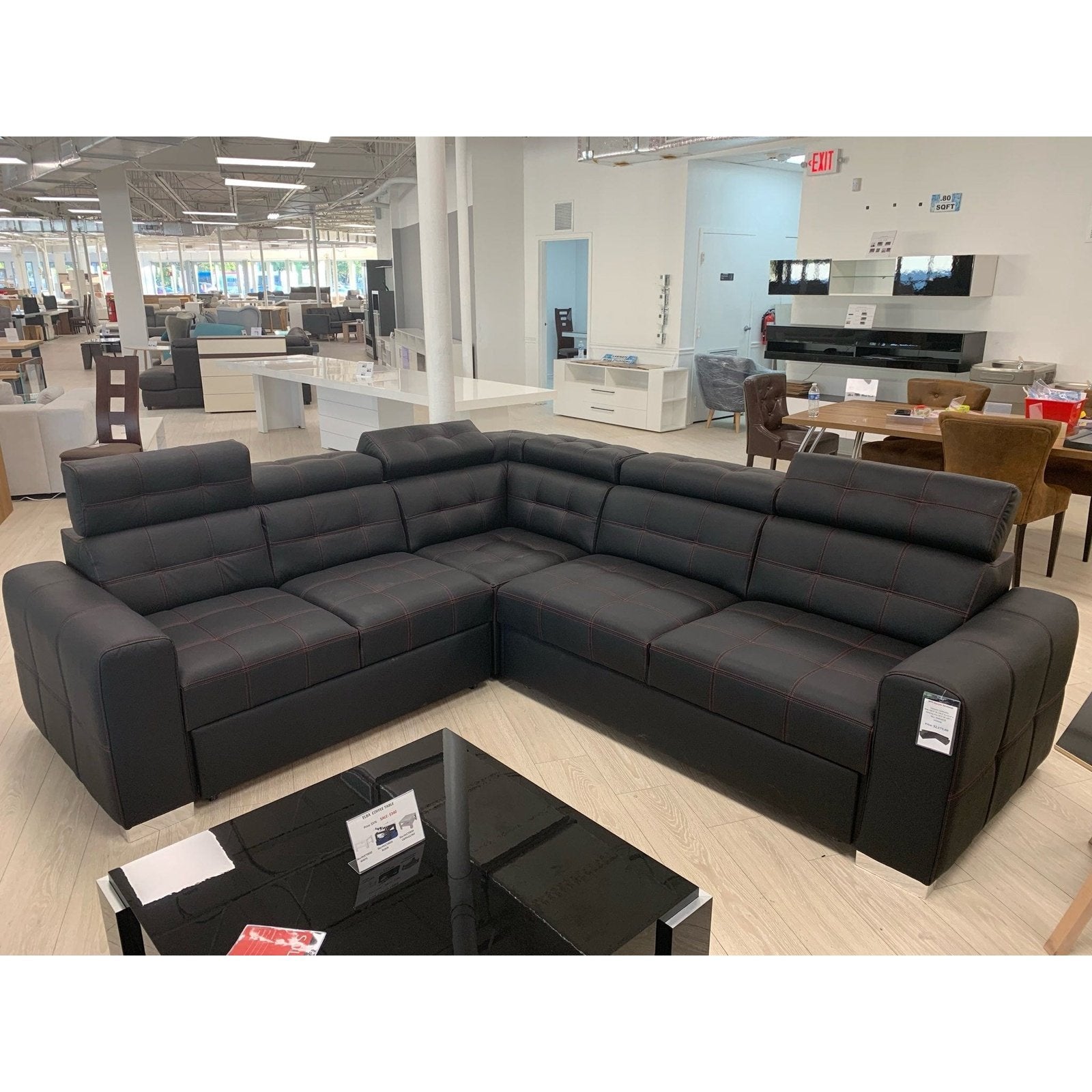 Sleeper Sectional IRYS with storage and FULL size sleeper, Right - Backyard Provider