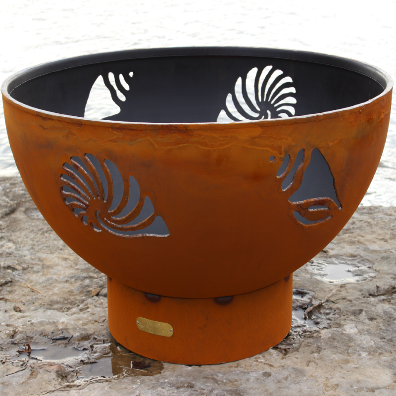 Beachcomber Fire Pit - close-up, no fire