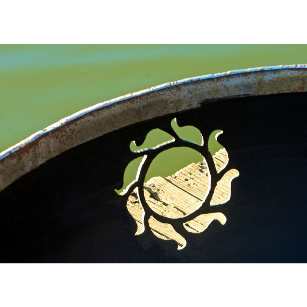 kokopelli design - noon day sun, no fire