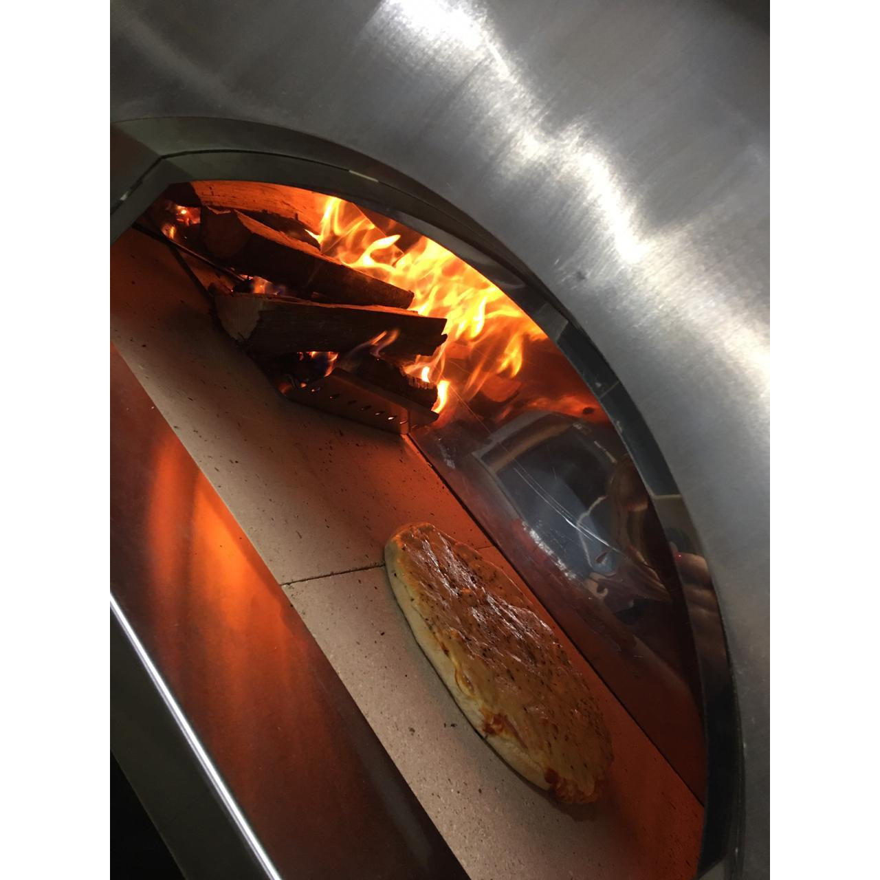 Ñuke Pizzero Pizza Oven with Fire 3